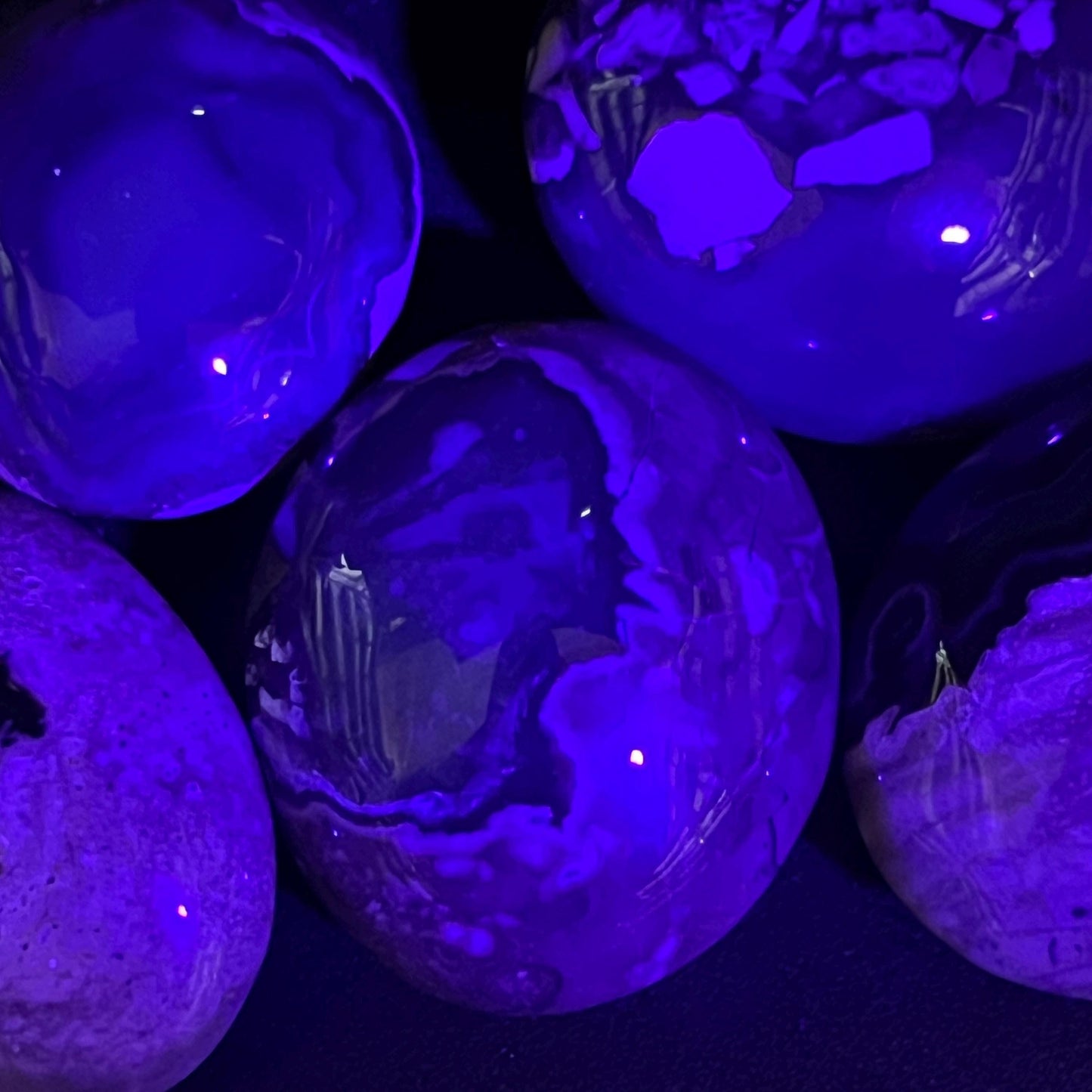 Volcanic Agate Palm Stone (UV Reactive) Gemstone Decor Carving Wholesale Supply