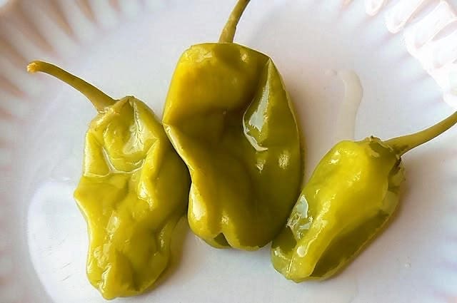 50 GREEK GOLDEN PEPPER Pepperoncini Gold Yellow Capsicum Annuum Vegetable Seeds