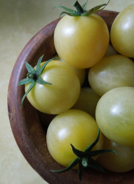 50 Organic SNOW WHITE Cherry TOMATO White Skin Lycopersicon Fruit Vegetable Seeds