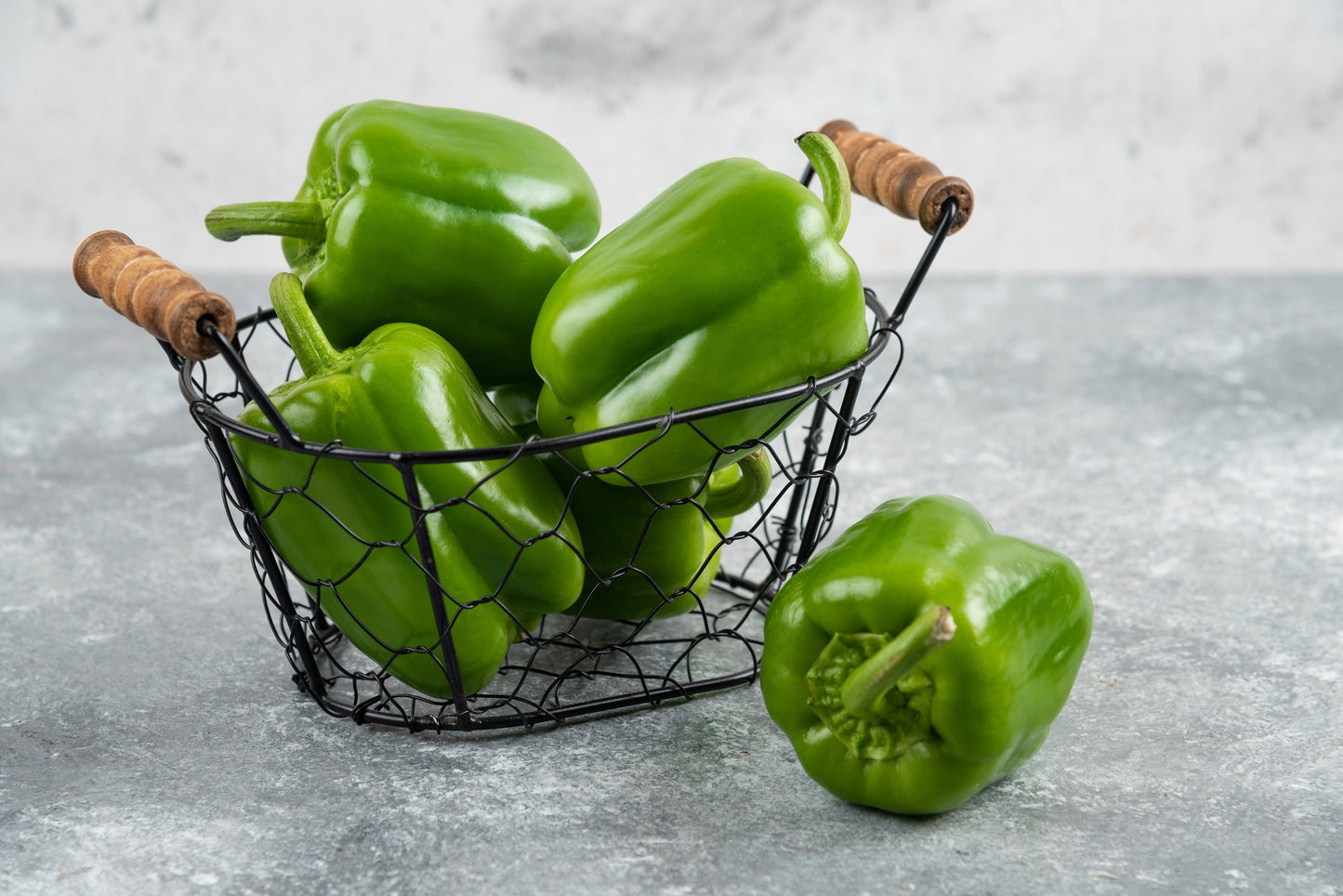 200 BIG GREEN Bell PEPPER Sweet Capsicum Annuum Vegetable Seeds
