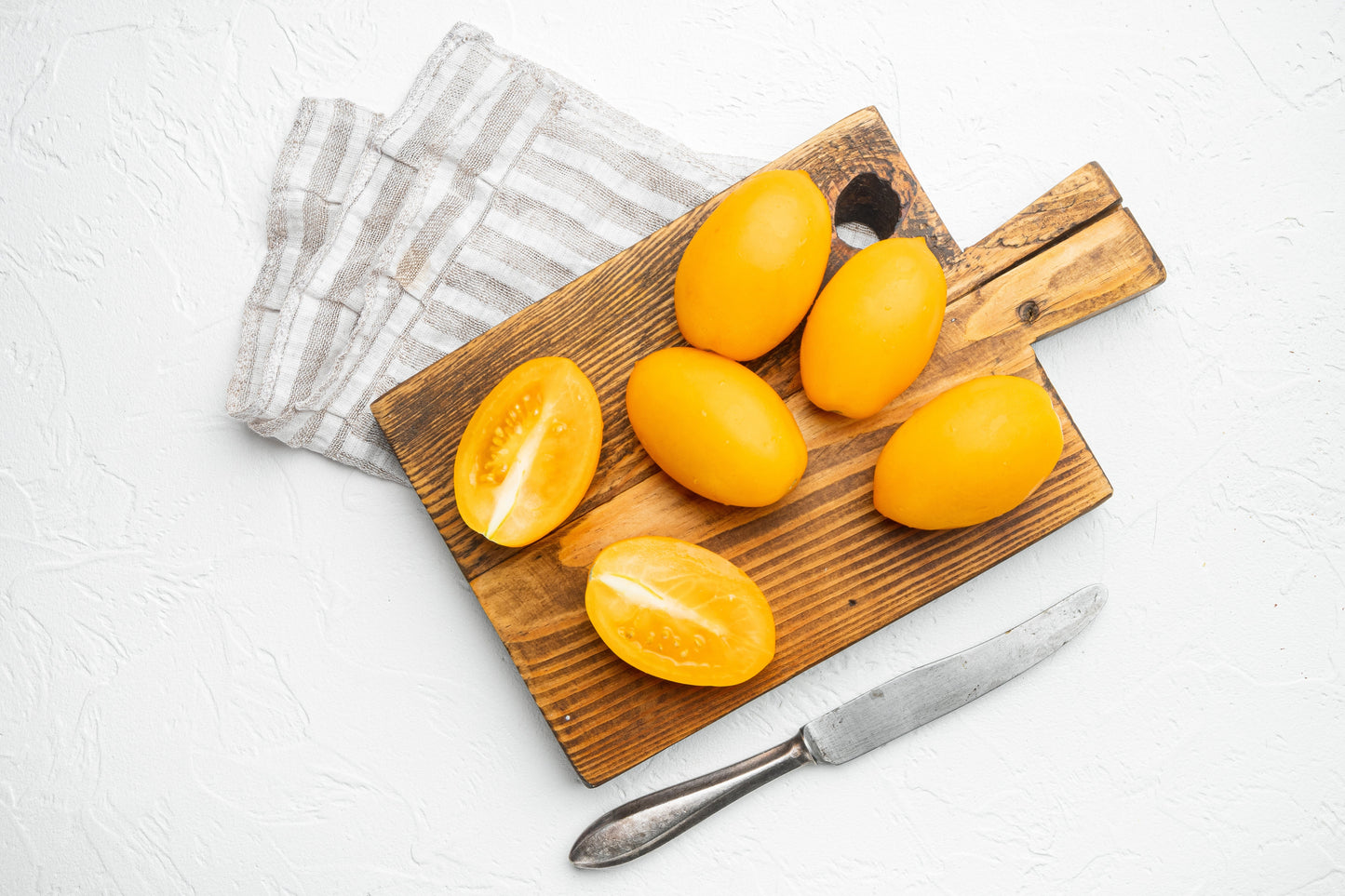 150 PLUM YELLOW TOMATO Lycopersicon Heirloom Indeterminate Fruit Vegetable Seeds