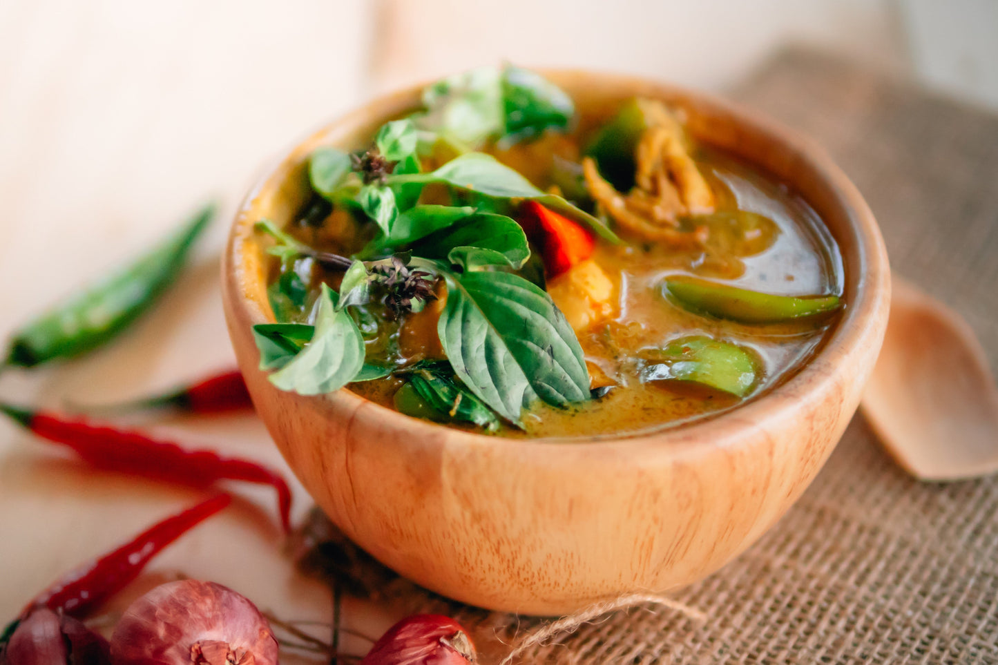 250 SIAM QUEEN Thai BASIL Ocimum Thyrsiflora Herb Flower Seeds