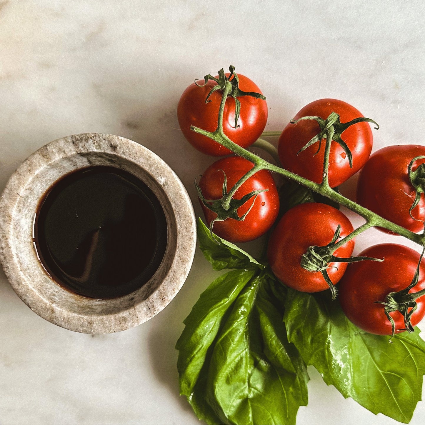 Tomato Basil Aged Dark Balsamic Vinegar